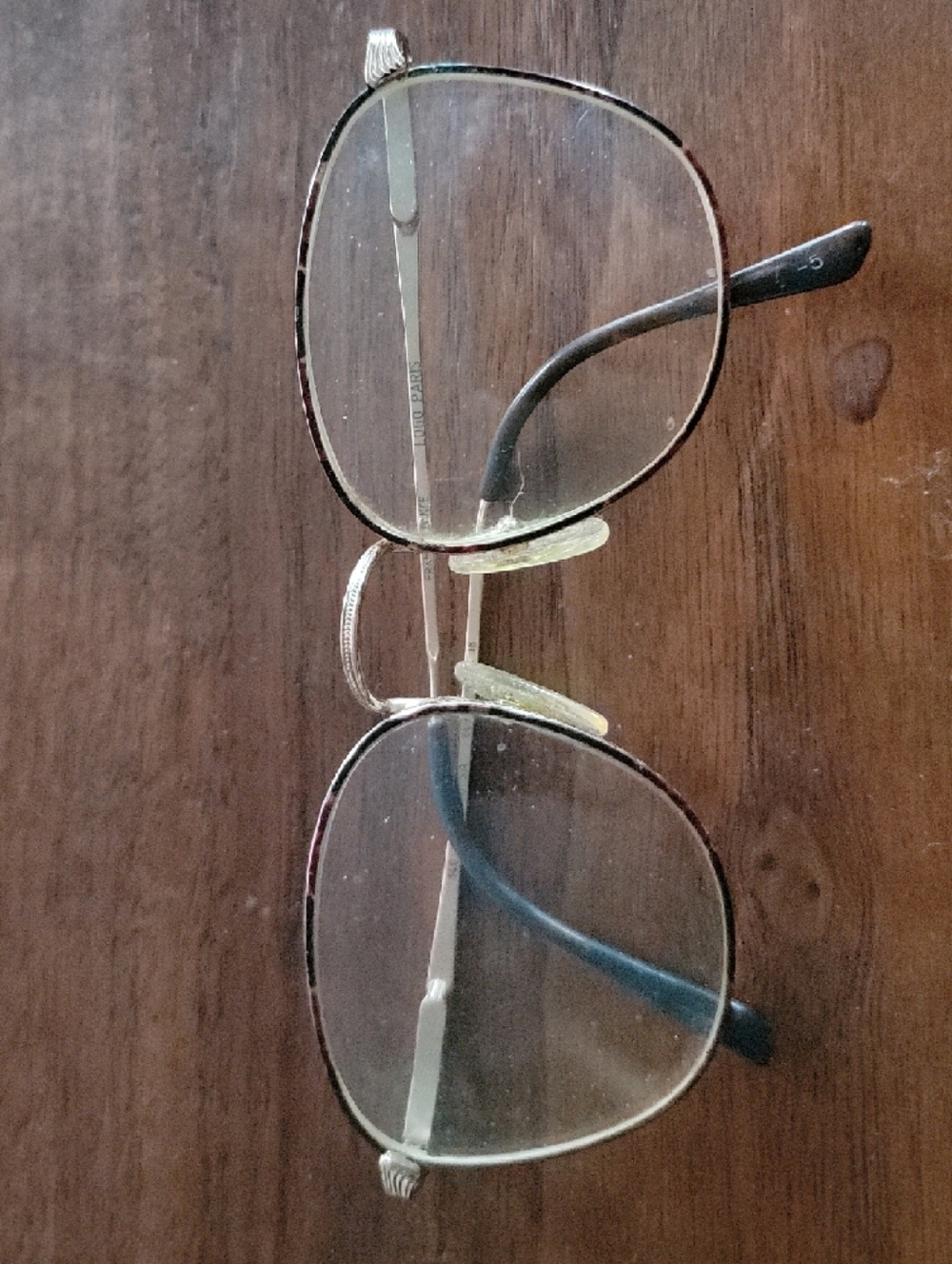 Vintage Gold Metal Frame - 80s Women's Glasses